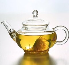 Descubre los diferentes tipos de teteras de vidrio para té verde y flores de té